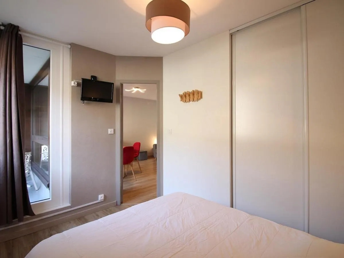 Apartment Charmant T2 Avec Balcon, Parking Privatif, Idealement Situe Au Mont-Dore, Proche Centre Et Thermes - Fr-1-608-244